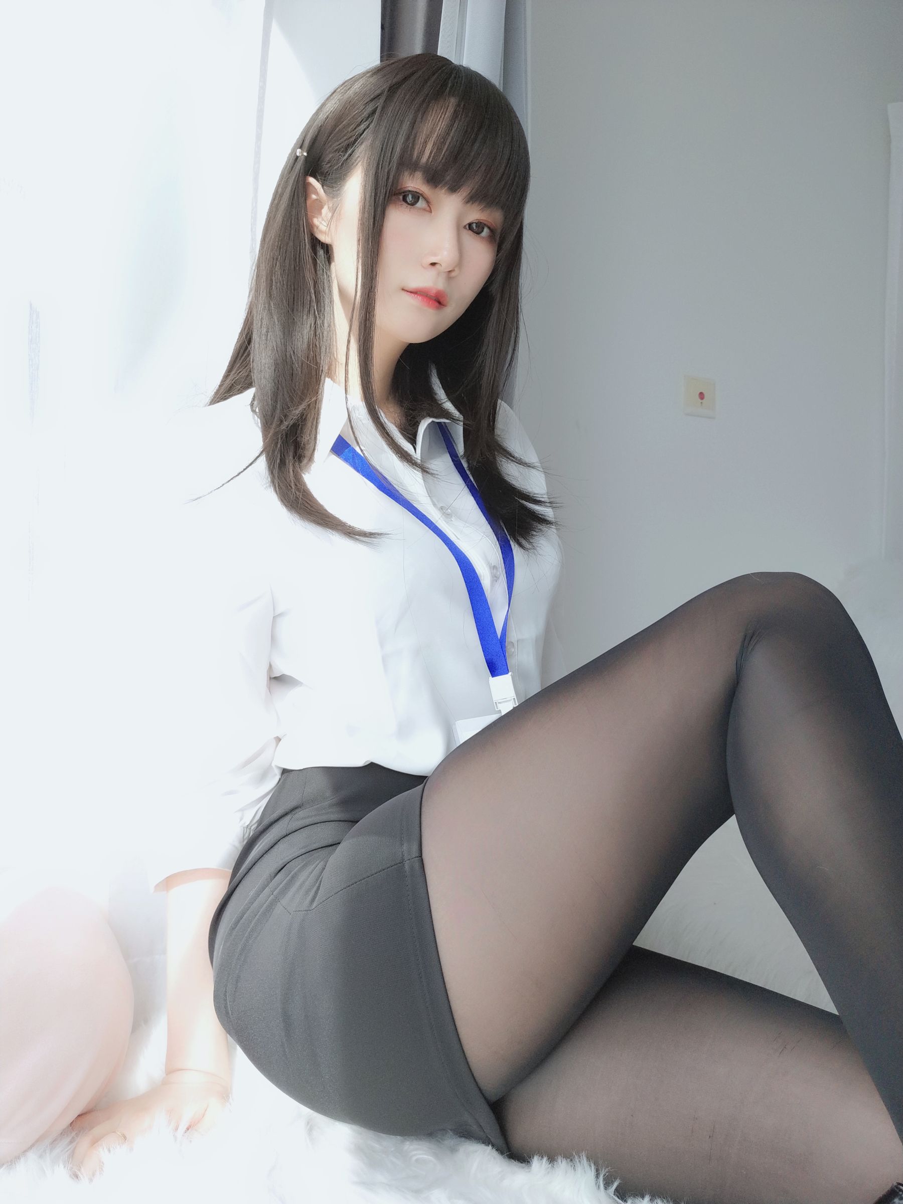 Coser小姐姐白银81–制服写真插图3